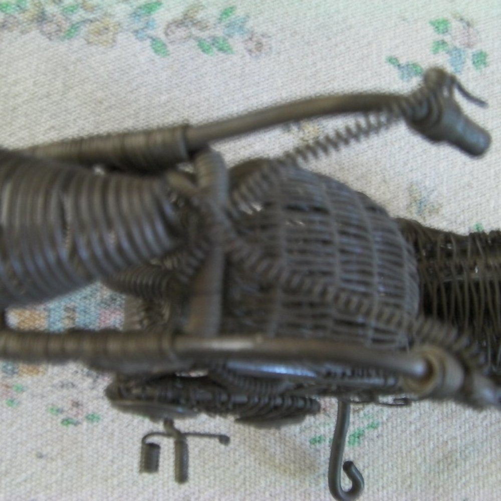 Crafted Motorcycle - Picture 6 of 9